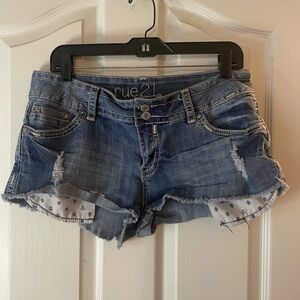 Size 13/14 mid rise short! Cute anchor pattern pocket design